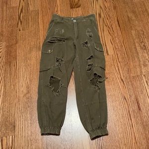 High waisted olive pants cropped at ankle